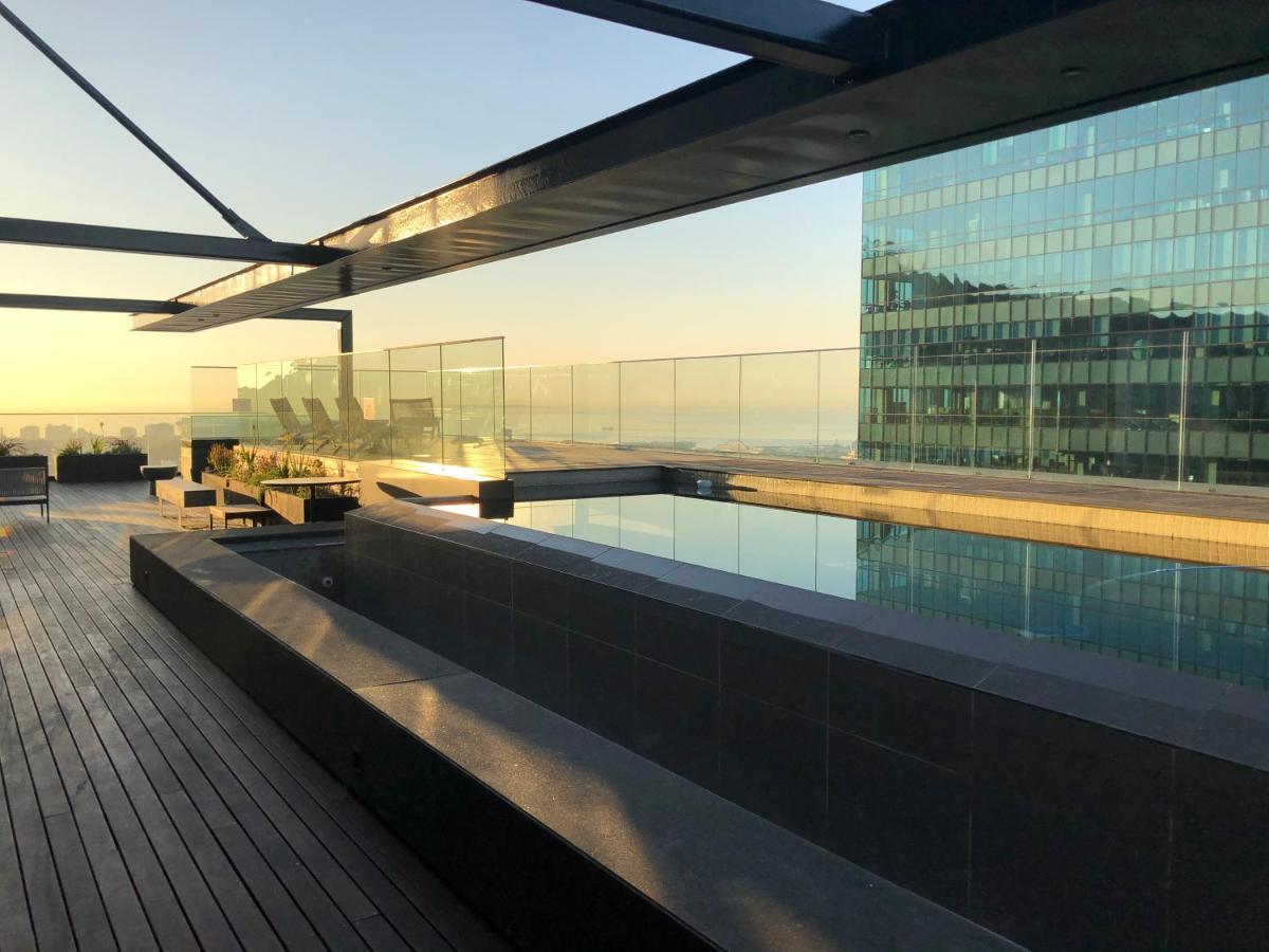 16 On Bree Luxury Studio Apartment With City Mountain Sea Views Cape Town Dış mekan fotoğraf